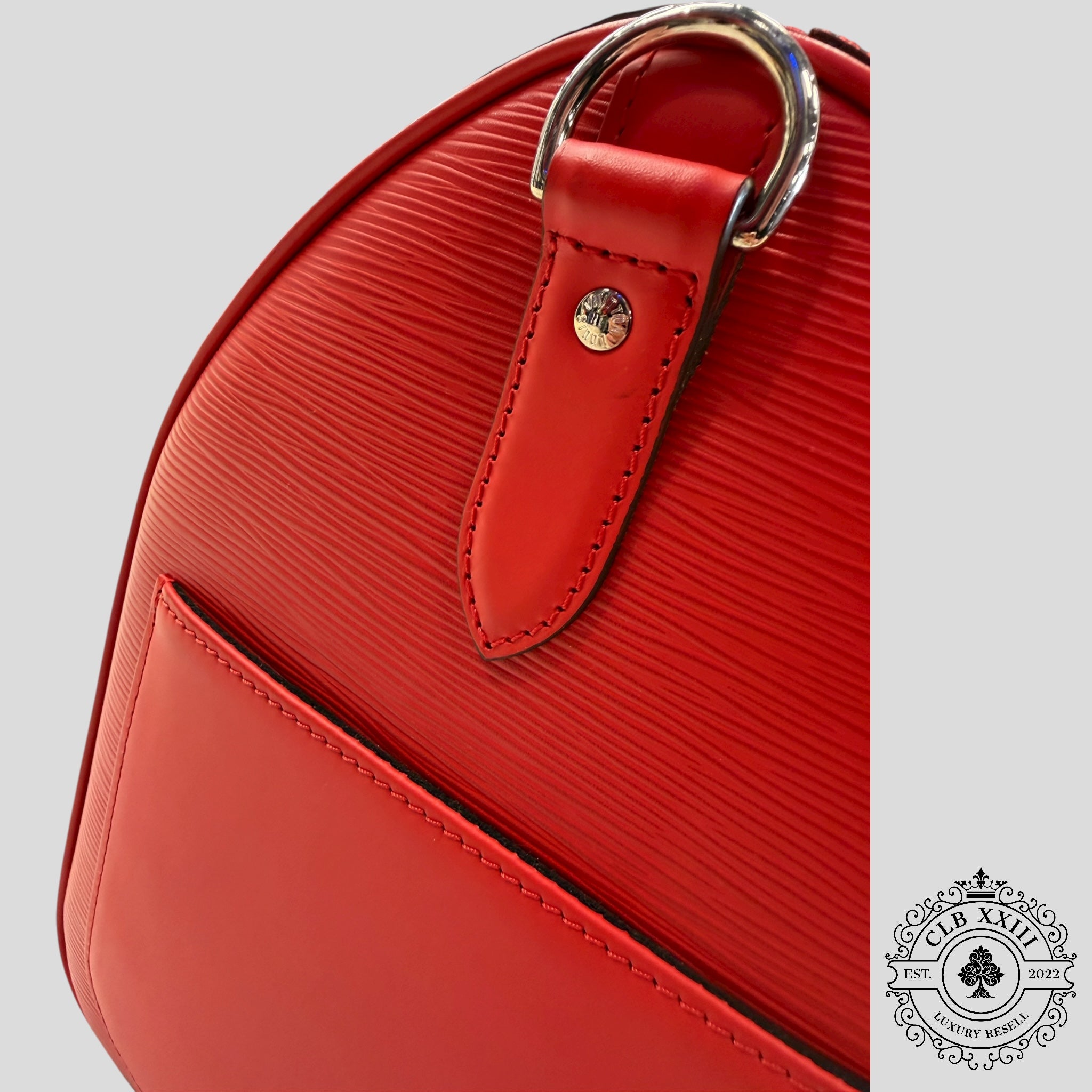 Louis Vuitton x Supreme Keepall Bandouliere Epi 45 in Red